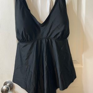 Super cute Black Torrid Tankini Top